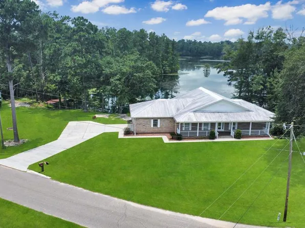 410 Land Dr, Wewahitchka, FL 32465