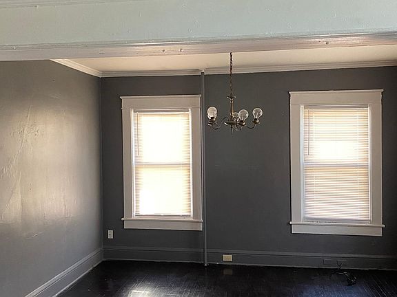 3rd image of 518 Julian St