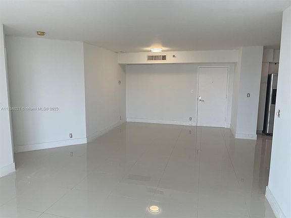 5th image of 3530 Mystic Pointe Dr APT 2012