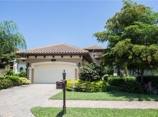 7331 Lantana Cir, Naples, FL 34119