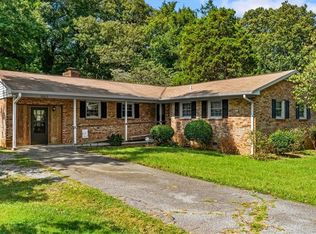 2003 Neelley Rd, Pleasant Garden, NC 27313