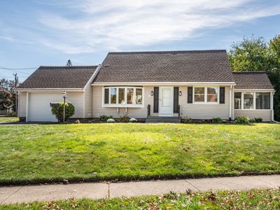 25 Fowler Drive, West Hartford, CT, 06110