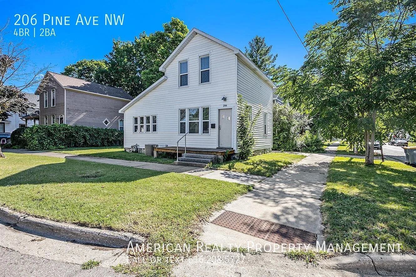 4 bed, 1553 sqft, $2,450 — Photo 1