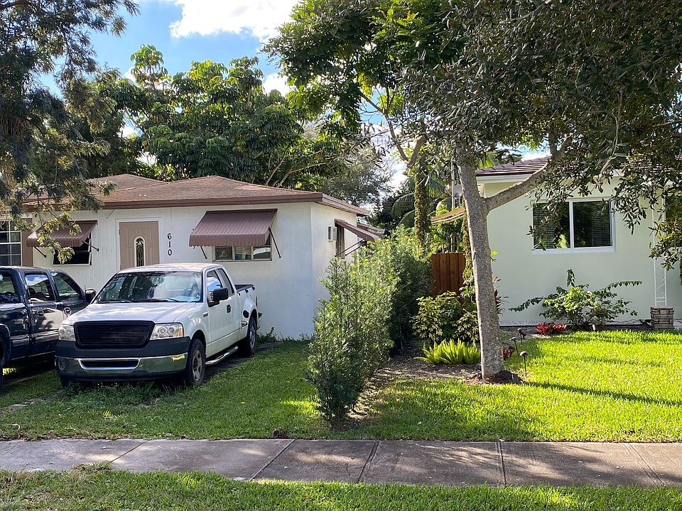 1st image of 610 De Leon Dr