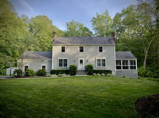 161 Foggwood Rd, Fairfield, CT 06824