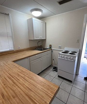 3rd image of 1116.5 Palmetto Ave