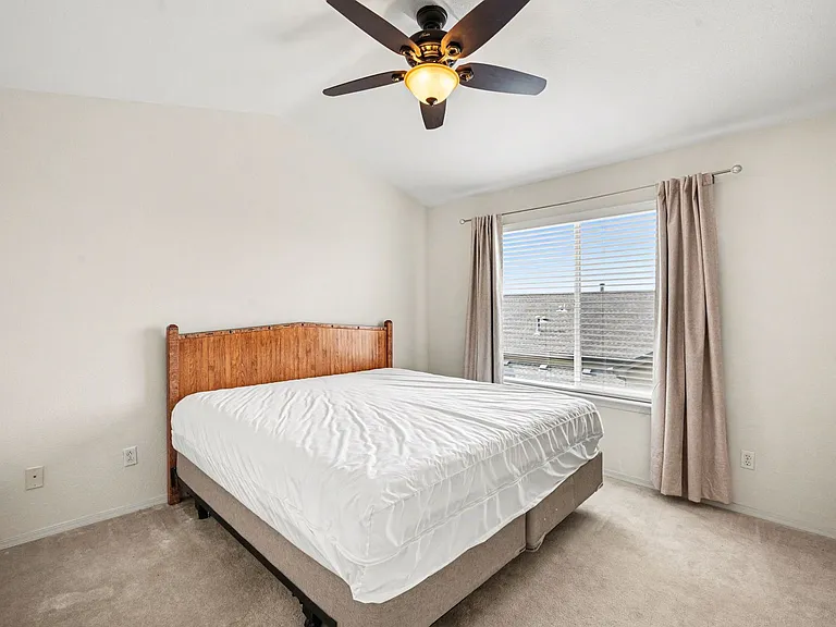 6412 Silver Mesa Dr #B — Photo 31