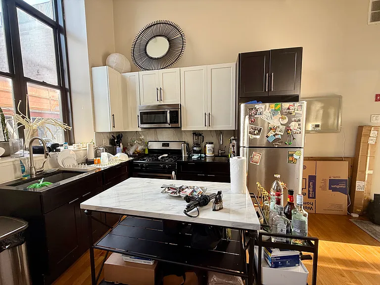 53 S 11th St #2C — Photo 4