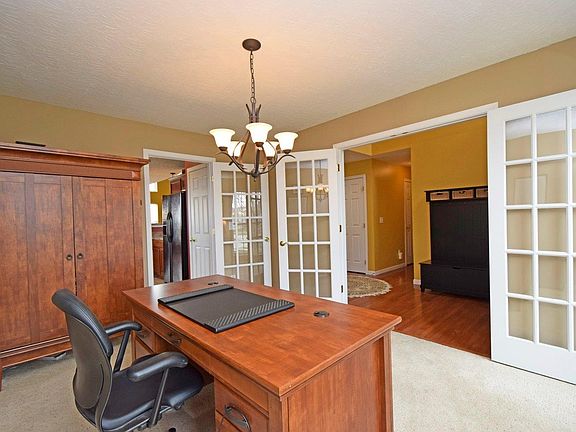 3rd image of 6581 Westminster Ct