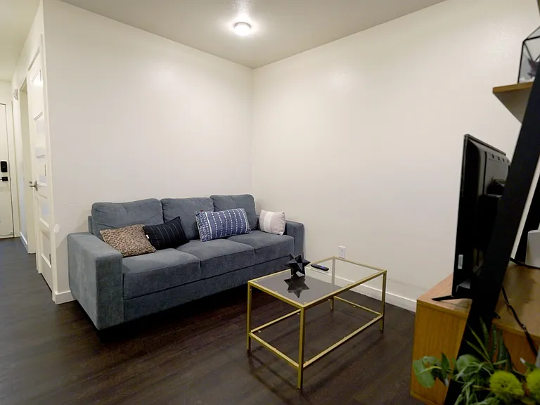 5234 15th Ave NE #202 — Photo 11