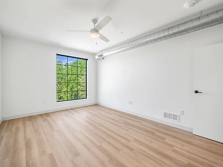 West Light Apartments - Brand New — Photo 167