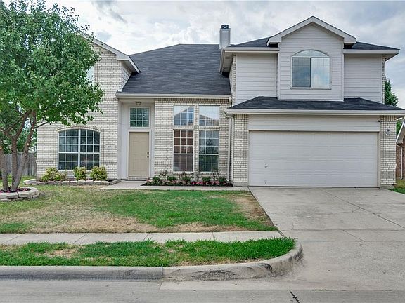 2nd image of 5704 Valley View Trl