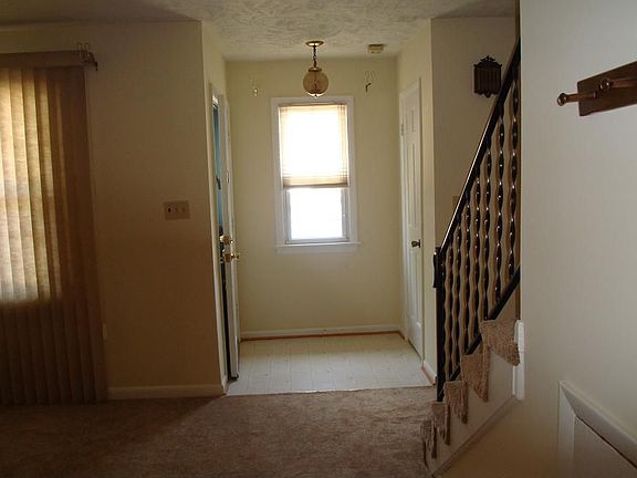 2nd image of 5555 New Colony Dr