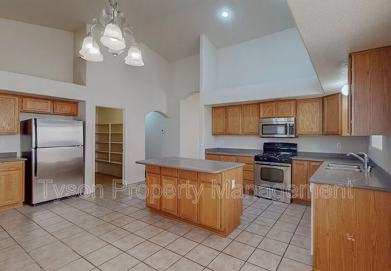 8028 Pony Hills Pl NW — Photo 10