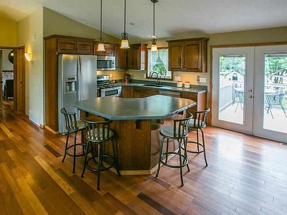 5th image of 14103 E Queen Ave