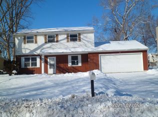 516 Harbor Walk Dr, Fort Wayne, IN 46819