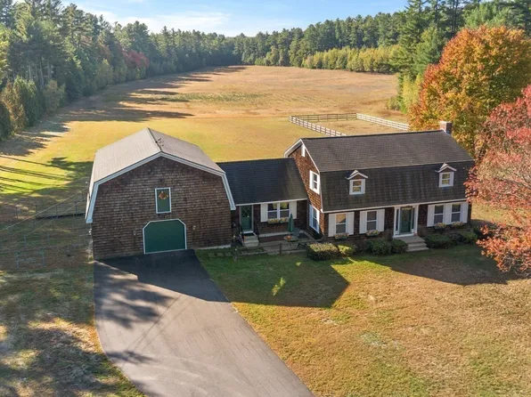 54 Depot St, Dunstable, MA 01827