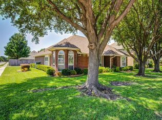 2212 Timberline Dr, Carrollton, TX 75007