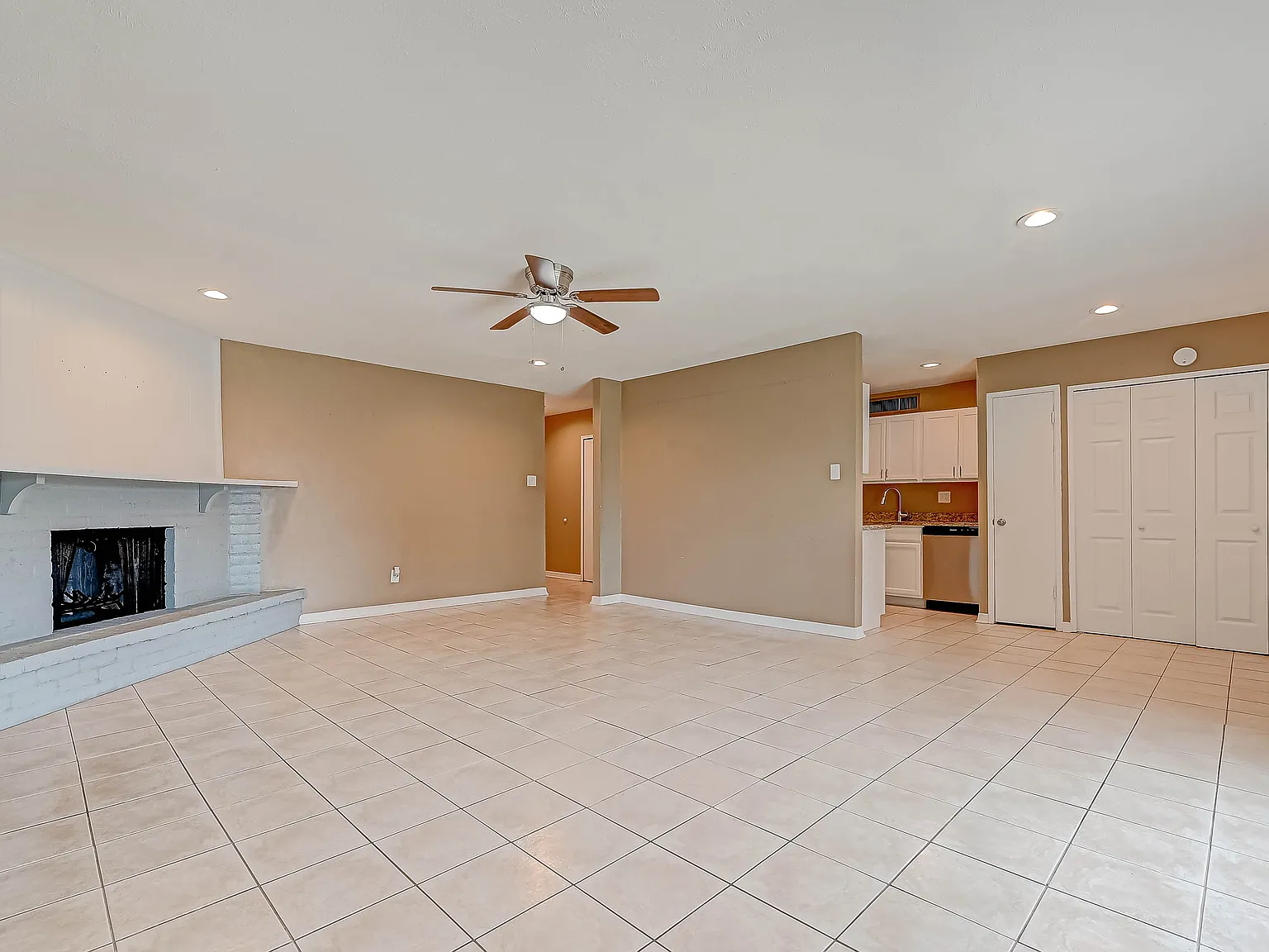 14538 Dartwood Drive - 1 — Photo 2