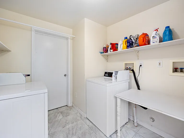 2615 Q St #2 — Photo 2