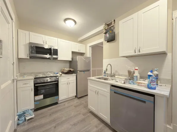 6 Craigie Cir APT 34, Cambridge, MA 02138