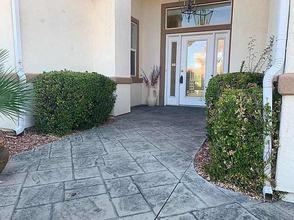 5th image of 743 N Laguna Ln