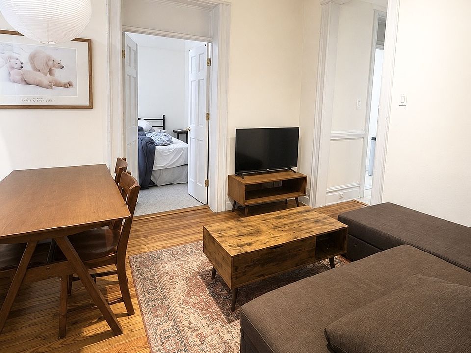 1st image of 231 E 50th St APT 1D