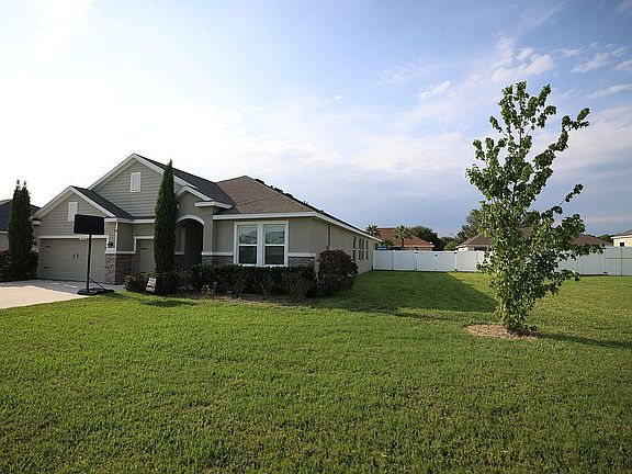 2nd image of 4737 SE 36th St