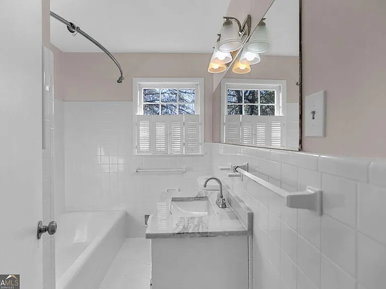 6541 Debbie Sue Ln — Photo 35