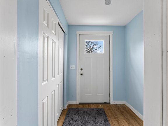 3rd image of 917 Chester Ave SE