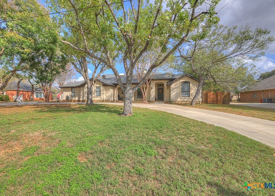1st image of 111 Montwood