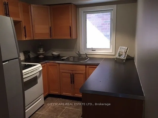 3045 Mission Hill Dr — Photo 3