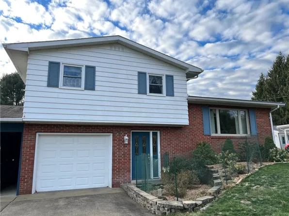 25 Country Club Rd, Grove City, PA 16127