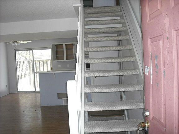2nd image of 4875 Stoneybrook Blvd