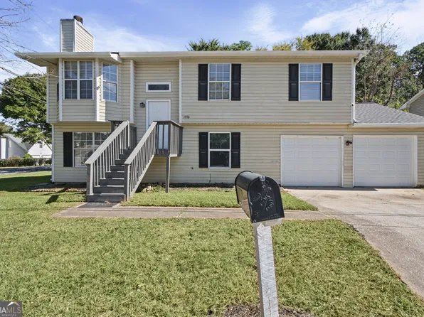 1990 Lown Farm Ln, Lithonia, GA 30058