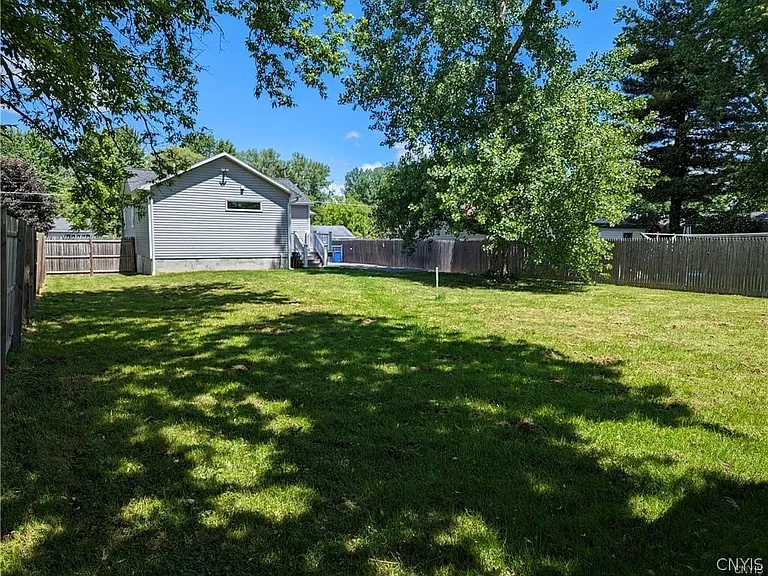 5854 Reis Dr — Photo 21