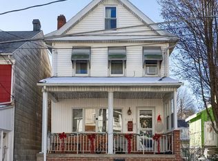 1112 W Spruce St, Coal Township, PA