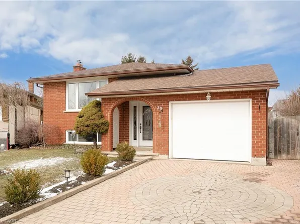39 Hazelwood Cres, Cambridge, ON N1R 7T8