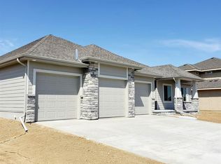 19908 Madison St, Omaha, NE 68135