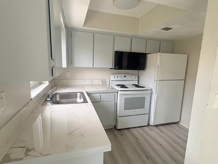 2240 NW 59th Way #1-0 — Photo 12