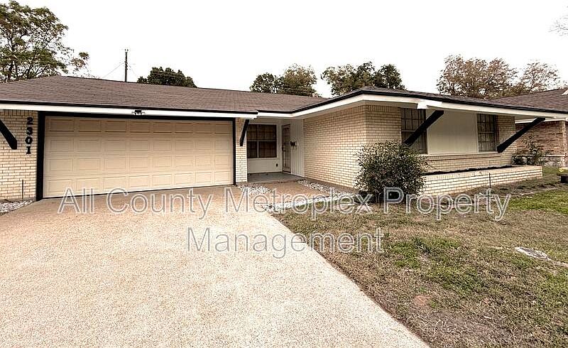 1st image of 2301 Normandy Dr