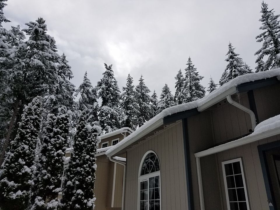 2nd image of 18348 Rampart Dr SE