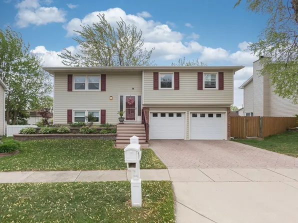 1415 W Stone Harbor Dr, Hoffman Estates, IL 60192