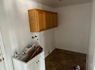 11979 Cottonwood Ave, Hesperia, CA 92345