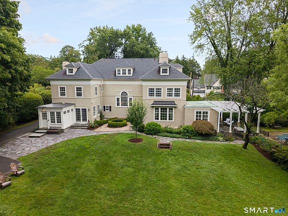 2nd image of 33 Sycamore Road