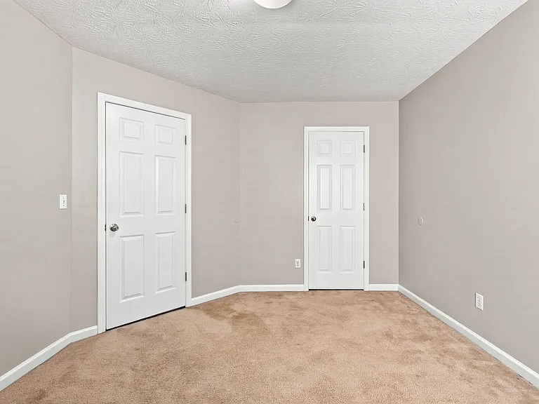 3901 Winthrop Dr — Photo 9