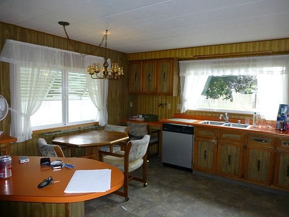 5th image of 3107 36th Avenue Ct E