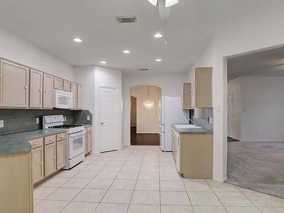 5th image of 14402 Lawton Ridge Dr