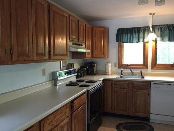 2nd image of 75 Langdorf St