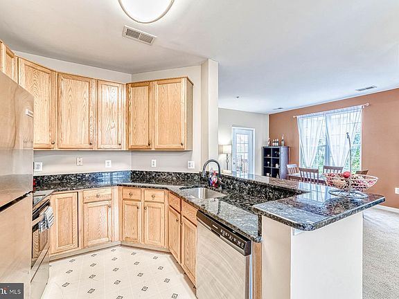5th image of 6481 Cheyenne Dr Unit 304